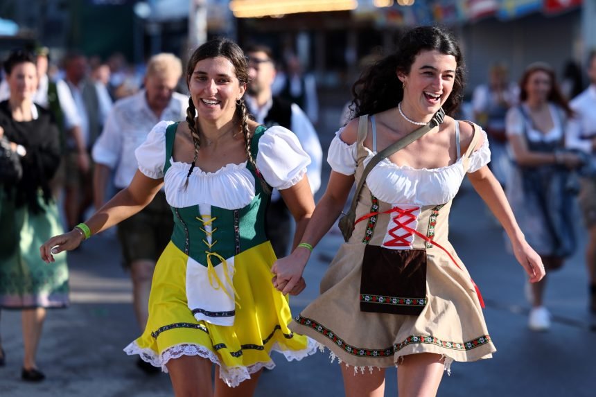 Sulude cijene na Oktoberfestu: Hoće li se Nijemci i dalje žaliti da im je skupo pivo u Rovinju, Opatiji, Hvaru i Dubrovniku…