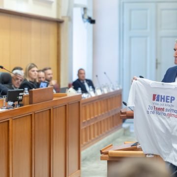 Miro Bulj traži akciju od državne odvjetnice: Pavle Vujnovac kupovao plin za jedan cent, a sinjski vodovod za 700 eura