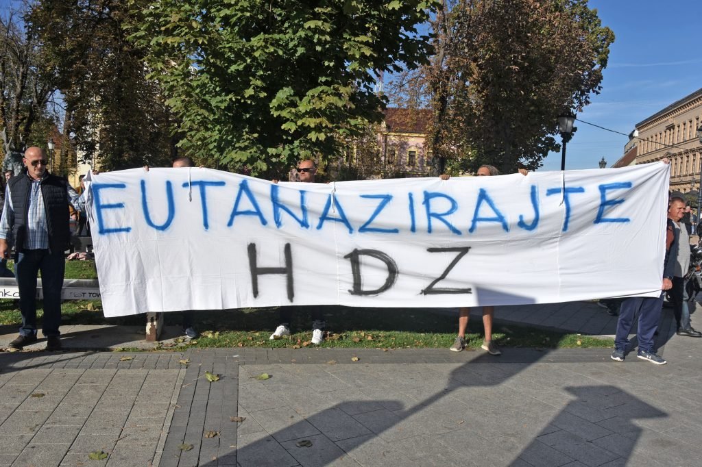 Slavonski seljaci prosvjedovali zbog nelegalnog "pokolja svinja": Nećemo dopustiti da nam ubiju tradiciju, fotografija