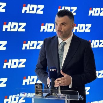 HDZ ogorčen: Licemjerni Tomašević guši zagrebačke ugostitelje. Pa znate li vi što je napravio našoj slavnoj manekenki