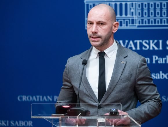 Sjajna vijest: Kapetan Bekavac pušten iz turskog zatvora, Vlada ga izvukla – oglasio se ministar Habijan