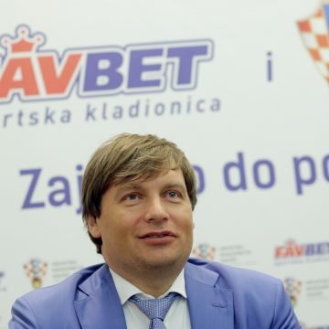 LISICA U KOKOŠINJCU: Kontroverzni Ukrajinac,   koji se obogatio na klađenju i kocki, planira graditi mega farmu na Banovini. Podržava ga i Plenkovićeva Vlada