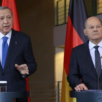 Pogubna semafor koalicija: Naivni Nijemci ponovno iznenađeni. Sultan Erdogan osnovao svoju stranku u Njemačkoj
