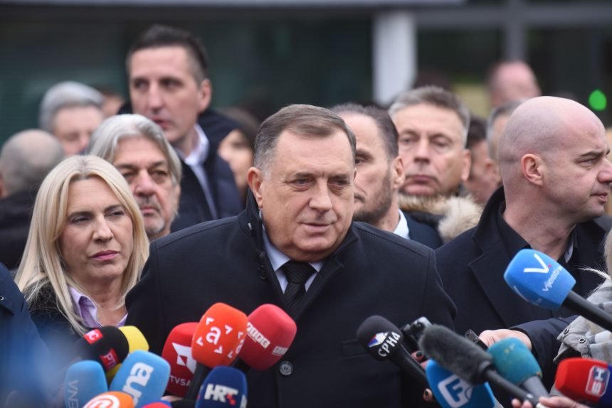 Provokacija Milorada Dodika: Odlikovao pjevača četničkih pjesama koji je zabranjen u Hrvatskoj