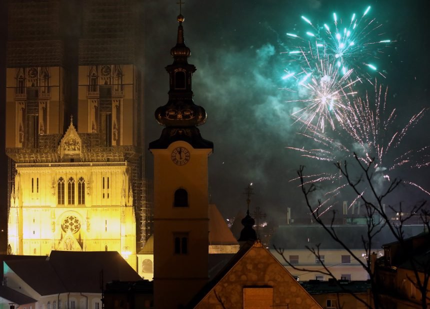 Ovakav doček Nove godine Zagreb nije vidio: Gdje god se okreneš samo trešte cajke