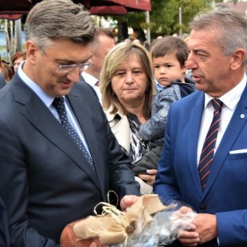 Milinović žestoko uzvratio ” briselskom Plenkoviću”: Pobjegao si i izdaleka gledao kako mi ginemo za Hrvatsku