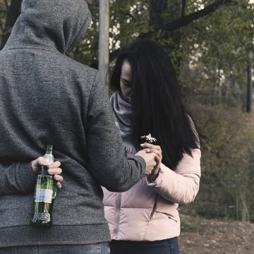 ZABRINJAVAJUĆA STATISTIKA: Mladi Hrvati sve ranije počinju konzumirati alkohol