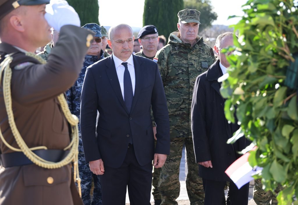 Najbliži suradnik predsjednika Milanovića stavlja u neugodnu poziciju ministra Anušića: I ja sam bio na sastanku. Nije postignut dogovor o Markiću, fotografija