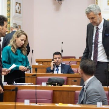 Božo Petrov o raskolu u Mostu: O toj temi ćemo sutra. A sutra Marija i Nino Raspudić postaju nezavisni zastupnici