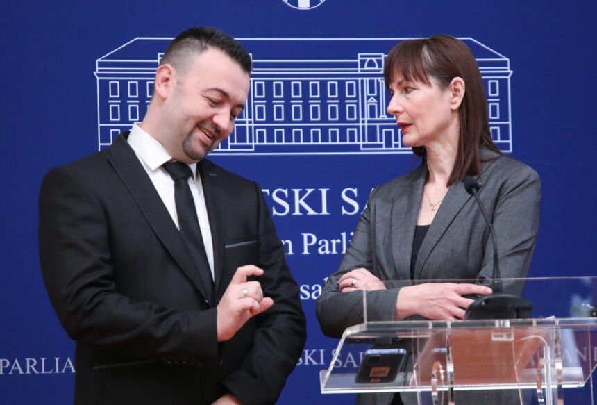 Vesna Vučemilović: Kako je krenulo, uz Peđu Grbina će ostati samo Pavliček i Grmoja