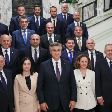 ANALIZA DRAŽENA ĆURIĆA: Plenković je sastavio neambicioznu Vladu. Nije doveo nijedno pravo osvježenje, ima samo dvije ministrice. On se priprema za odlazak ili kuje “pakleni plan”