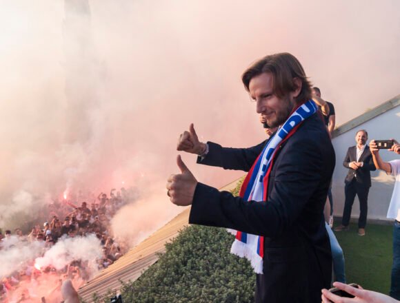 Pogledajte što je Rakitić rekao Španjolcima o igranju za Vatrene i životu u Hrvatskoj – za naježiti se Pogledajte što je Rakitić rekao Španjolcima o igranju za Vatrene i životu u Hrvatskoj – za naježiti se