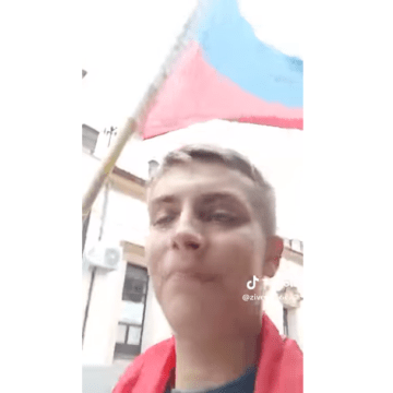 VIDEO: Mladi četnik iz Bijeljine provocira Hrvate i Hrvatsku: “Ovo je za onu ustašiju u Zagrebu”
