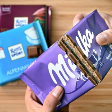 Služi se nečasnim trikovima: Kako “ljubičasta kravica” Milka obmanjuje javnost