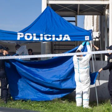 Tragedija u Prečkom: Svjedoci opisuju što je prethodilo padu nesretne žene s balkona – vikala je ‘deda, pomoć’