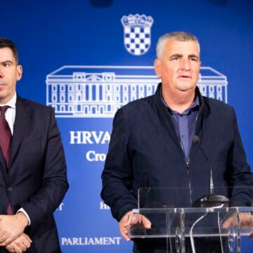 Miro Bulj je u pravu: Plenkovićeva Vlada vraća  ilegalne migrante u Hrvatsku. I to skriva od naroda