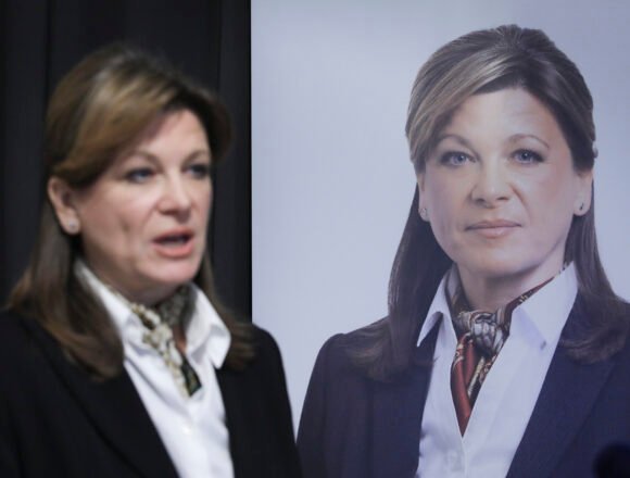 Karolina Vidović Krišto poslala poruku Thompsonovim fanovima: Plenković kod Marka. To je kao da Orban dođe na gay paradu Karolina Vidović Krišto poslala poruku Thompsonovim fanovima: Plenković kod Marka. To je kao da Orban dođe na gay paradu