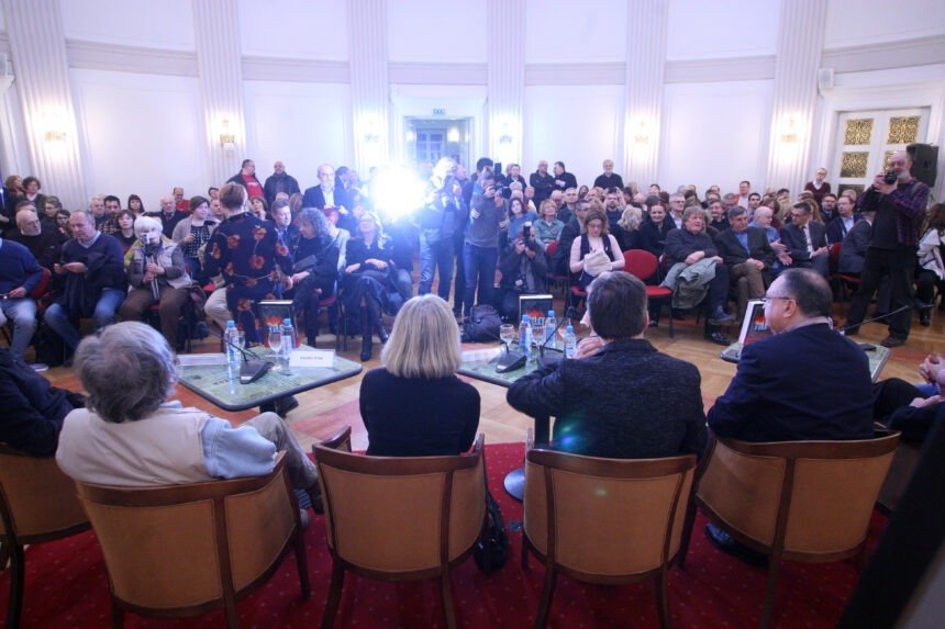 Bivši glavni urednik Večernjeg lista “sasjekao” poletovce: Pretjeruju kada se predstavljaju kao veliki borci za slobodu. Bili su na “komunističkim jaslama”
