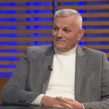Ivan Gudelj detaljno opisao što mu je pomoglo da prihvati bolest koja mu je uništila nogometnu karijeru: A najbizarnije je kada me jedna žene  liječila koncem i ružama
