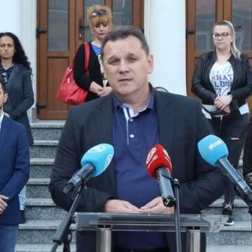Vijećnicu je nazvao kokoškom: On je šef Gradskog vijeća, ali i – član povjerenstva za ravnopravnost spolova – i, nikome ništa