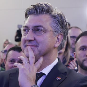 Šef HDZ-a se “sakrio”: Ugledna novinarka otkrila zašto Plenković nije  stajao na bini iza Primorca