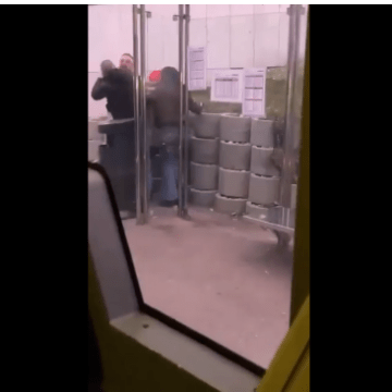 VIDEO: Brutalan obračun vozača ZET-a i putnika: Što se točno dogodilo?