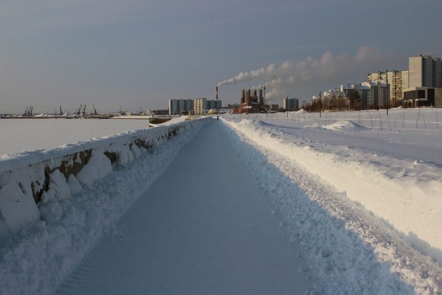 Kako je živjeti u najhladnijem gradu na svijetu? Minus 60 °C je, ali izlaze vani, idu u školu, na posao – ovo su posebnosti