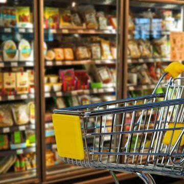 Donesena nova odluka: Ide se u potpuni bojkot – kafića, banaka, triju trgovačkih lanaca, Coca Cole… dosta divljaštvu cijena