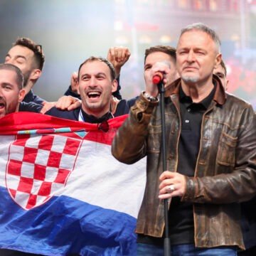 Danac o dočeku hrvatskih rukometaša: Pogledajte kakvu je pohvalu napisao – Zagreb gori…