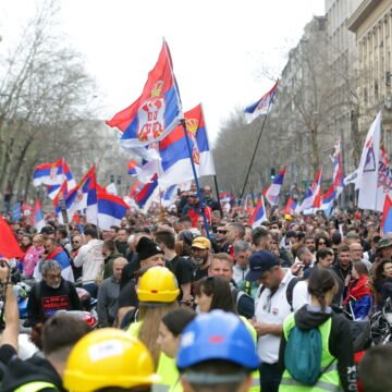 Oglasio se Aleksandar Vučić: Prosvjedovali su bogati Srbi. Ne znam što smo im zgriješili
