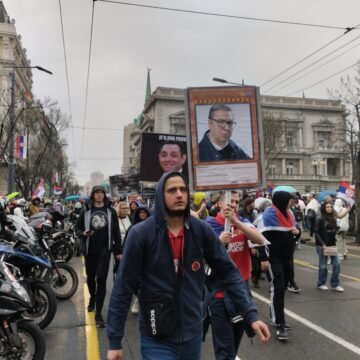 Vučićevi tabloidi tvrde: Jedan od vođa studentskih prosvjeda upucao “čuvara” općine