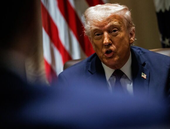 Trump opet iznenadio: Na sastanku s Merzom najavio moguće sankcije Rusiji – ali i žrtvi Putinove agresije Trump opet iznenadio: Na sastanku s Merzom najavio moguće sankcije Rusiji – ali i žrtvi Putinove agresije