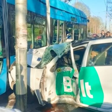 VIDEO: Bolt naletio na tramvaj. Ima ozlijeđenih