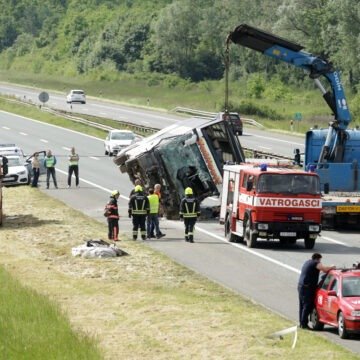 Ovo su upute: Što kada vaš automobil udari stranac? Evo što prvo napraviti i kome trebate – prijaviti štetu