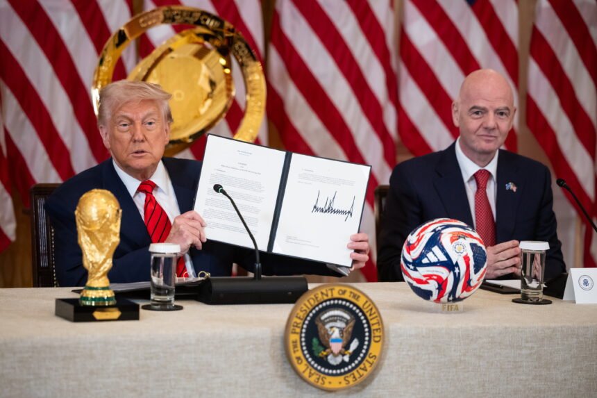 Europljani se naljutili na šefa FIFA-a: Zamjeraju mu putovanje s Trumpom