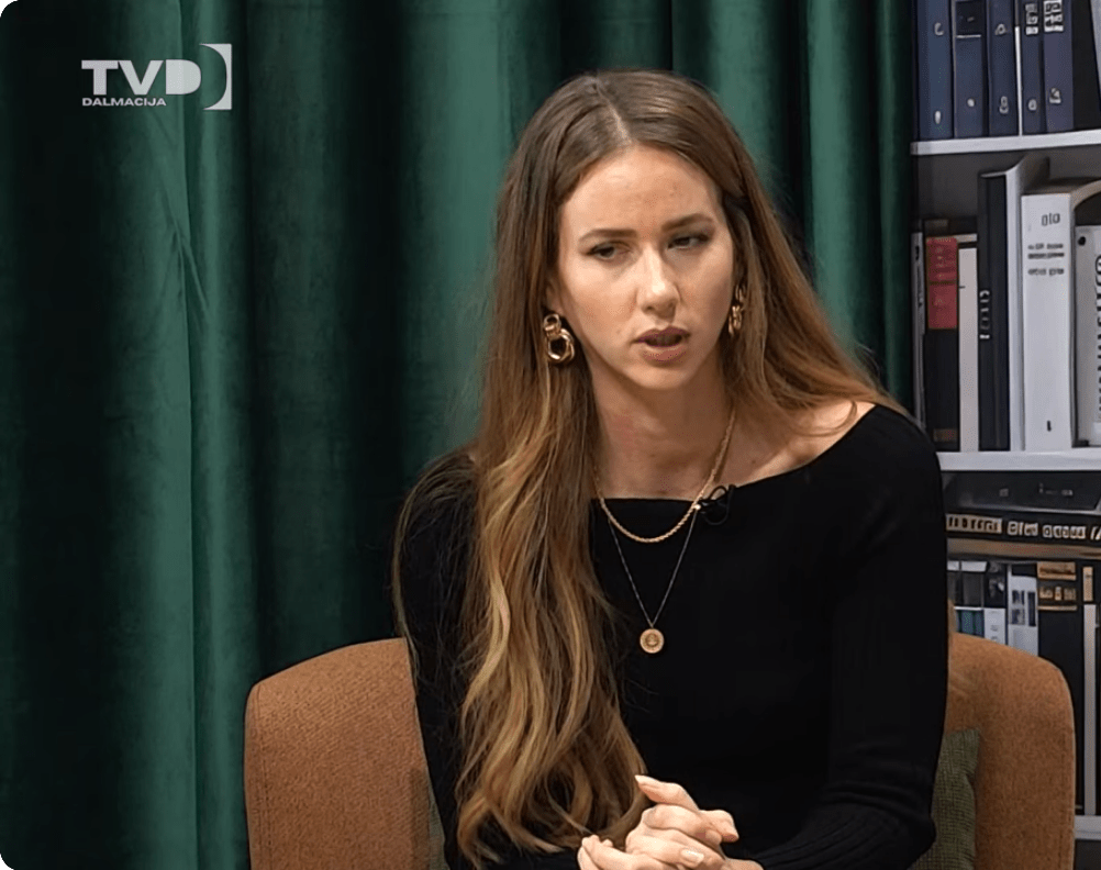 Rođena i odrasla u Njemačkoj, a sada živi u Splitu. U Augsburg ide samo posjetiti - mamu. Evo čime se bavi, fotografija