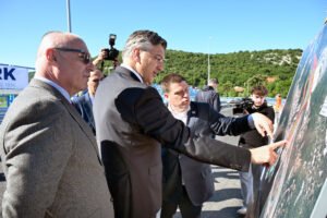 Teško će preživjeti rekonstrukciju Vlade: Je li uhićenje Škorića najava smjene Olega Butkovića? Imamo popis ministara kojih bi se Plenković mogao riješiti, fotografija