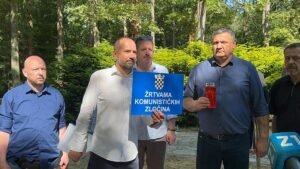 VIDEO: Glasnogovornik Srpskog narodnog vijeća osobno napao Igora Peternela: Spominjao je njegovu baku i prabaku, fotografija
