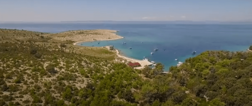 Divlji, lijepi i tužni otok: Poznat i zaboravljen, kad ga napuštate kao da odlazite iz – nekog drugog svijeta