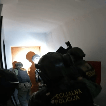Policija objasnila kako je izvršeno ubojstvo para u Markuševcu – prikrio se u garaži. Objavili i snimke uhićenja