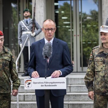 Njemački kancelar Merz vodi ozbiljnu politiku: Bundestag nije cirkus da bi se na njemu izvjesila zastava duginih boja
