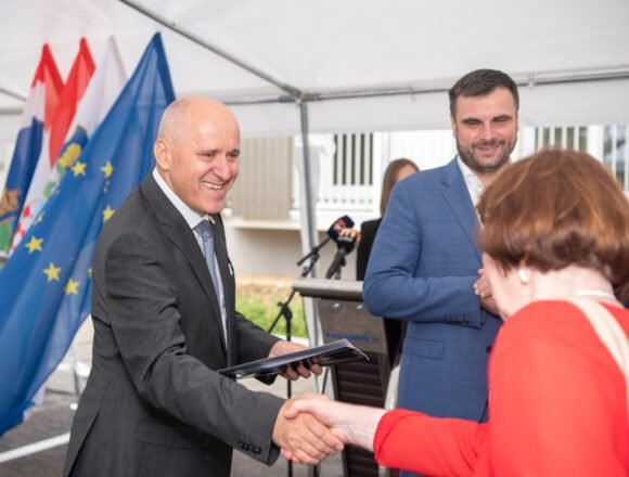 Mojmira zatekla ministra: Je li vam sumnjivo tih 55 posto? Mojmira zatekla ministra: Je li vam sumnjivo tih 55 posto?