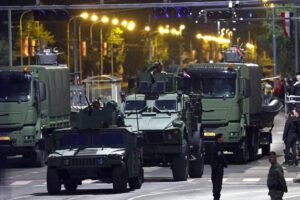 PROSVEDUJU KAO NA TRACI: Saslušani aktivisti koji su pokušali zaustaviti vojni mimohod. Sutkinja sumnja u njihove iskrene motive, fotografija