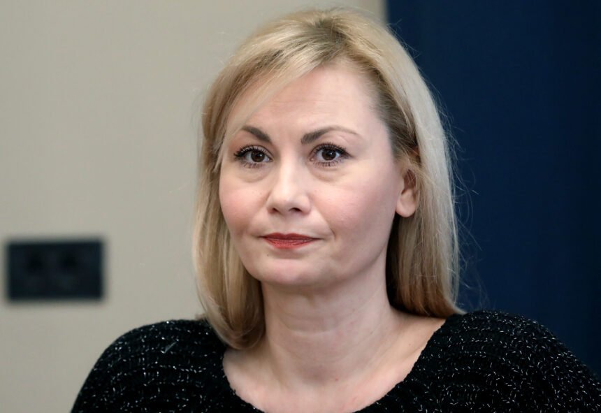 Novinarka Danka Derifaj rijetko govori o svom privatnom životu: Nedavno je objavila fotografiju sa svojom odraslom kćeri Titom
