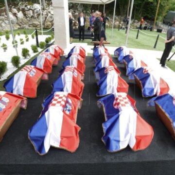Ukop 814 žrtava iz jame Jazovka: Jesu li ubijeni zato što su više voljele Hrvatsku nego Jugoslaviju, upitao Penava